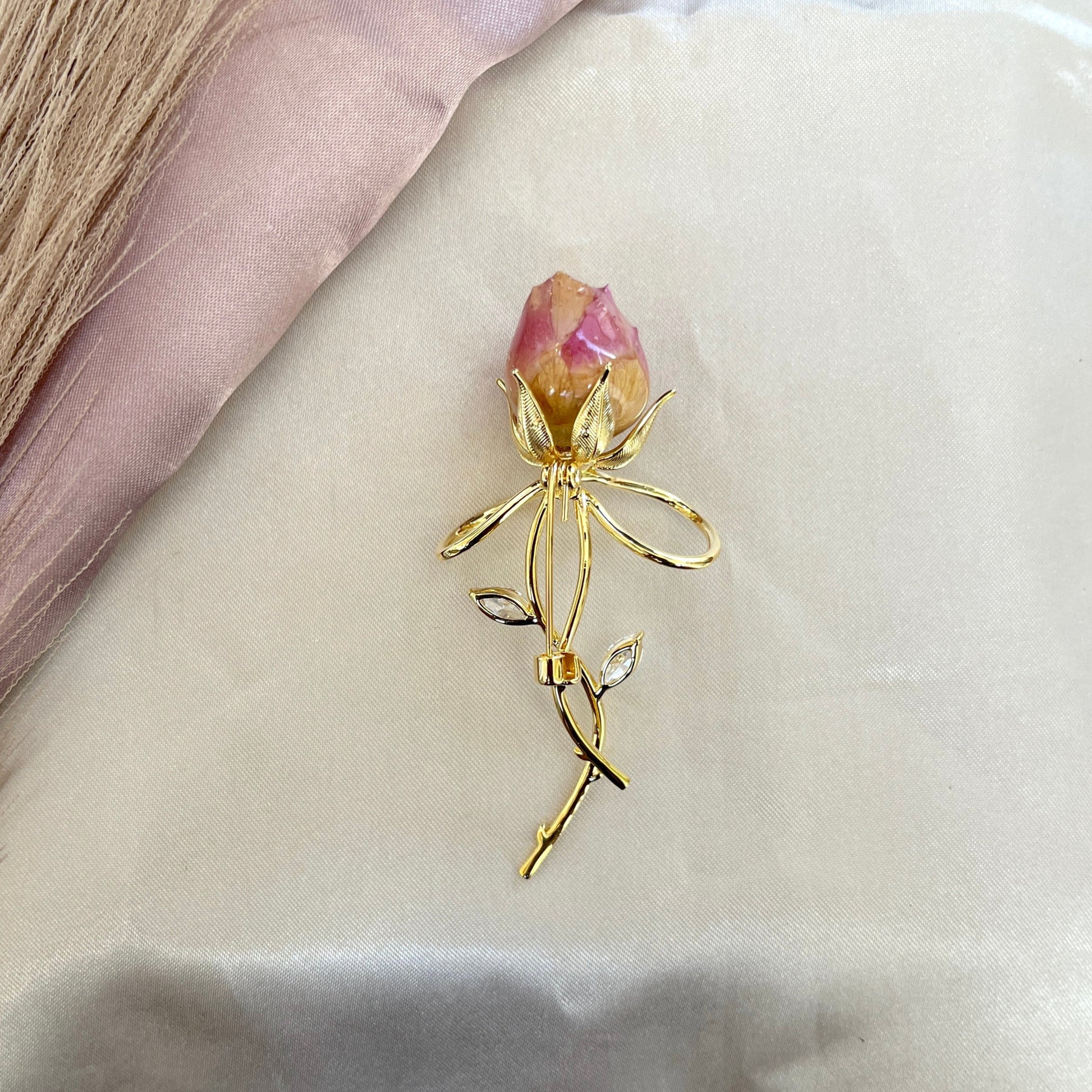 #brooches #brooch #broochaddict #broochlover #broochhandmade #broochoftheday #jewelry #fashion #broochesofinstagram #accessories