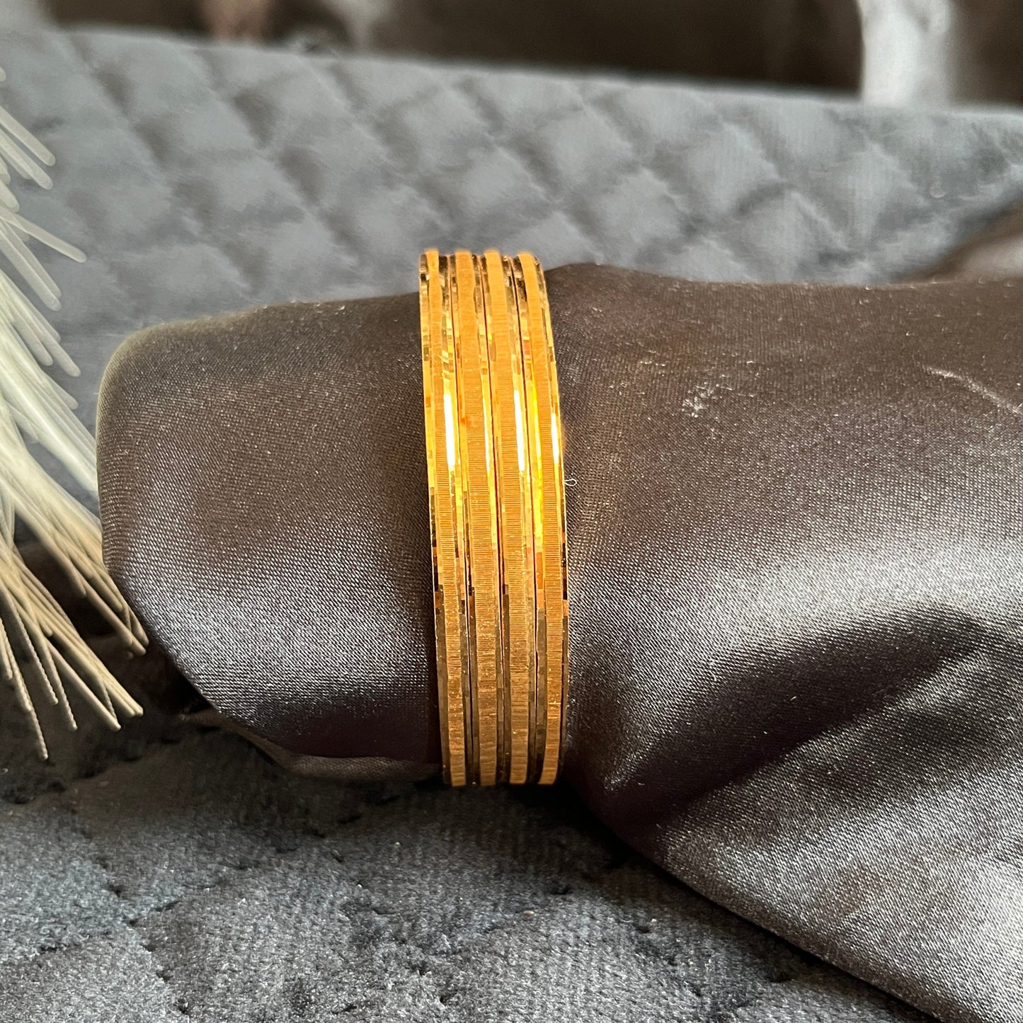 #multicolourbangle #multicolourbangleset #multicolourbangles #latestbanglesonline #redbangles #latestbanglesdesigns #latestbangle #latestbanglesdesign #latestbangles #bangle #buybangle #buypakistanijewelryonline #pakistanifashion #pakistanijewlery #pakistanijewelryonline #stylishbangles #onlinebanglesshop #stylishbracelets #buypakistaniproducts #fashiongram #ordernow #shopnow #shopnowonline #dailywearearings #dailywear #classyearrings #foryou #buyearingsonline #pakistani #pearlbangles