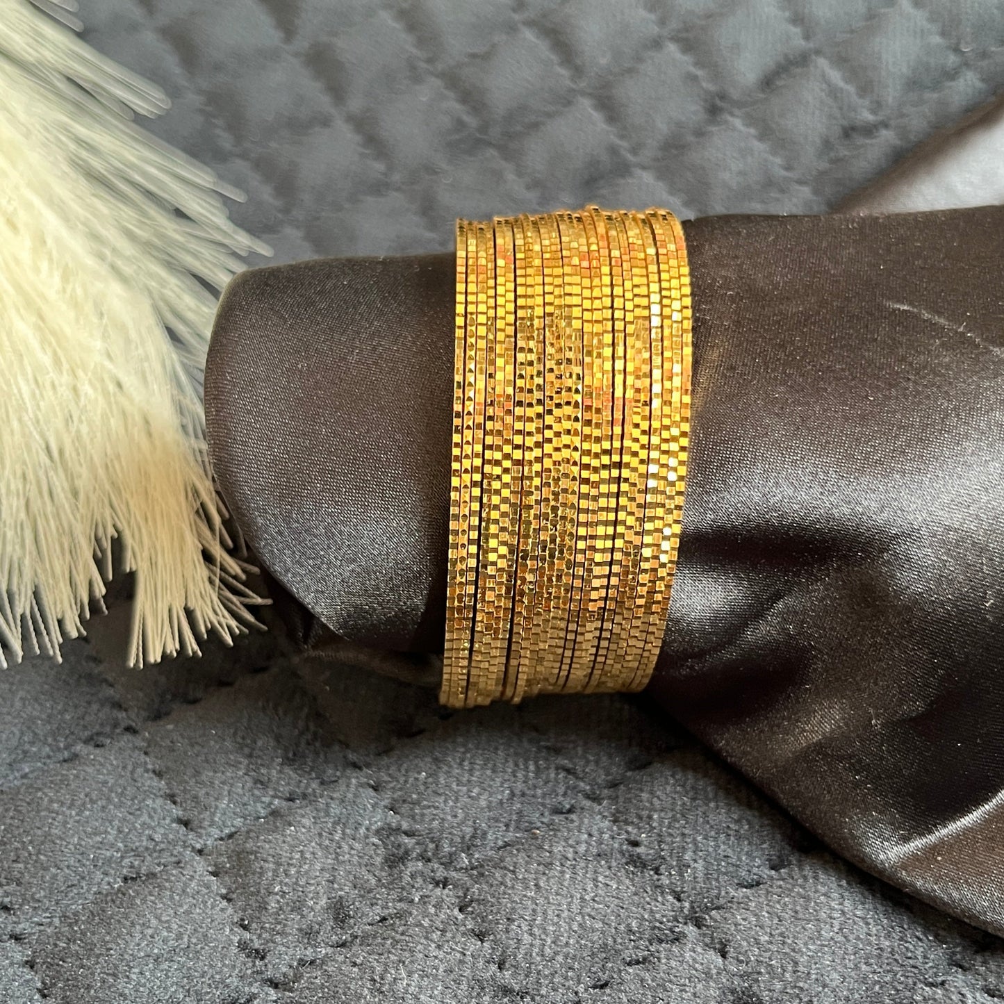 #multicolourbangle #multicolourbangleset #multicolourbangles #latestbanglesonline #redbangles #latestbanglesdesigns #latestbangle #latestbanglesdesign #latestbangles #bangle #buybangle #buypakistanijewelryonline #pakistanifashion #pakistanijewlery #pakistanijewelryonline #stylishbangles #onlinebanglesshop #stylishbracelets #buypakistaniproducts #fashiongram #ordernow #shopnow #shopnowonline #dailywearearings #dailywear #classyearrings #foryou #buyearingsonline #pakistani #pearlbangles