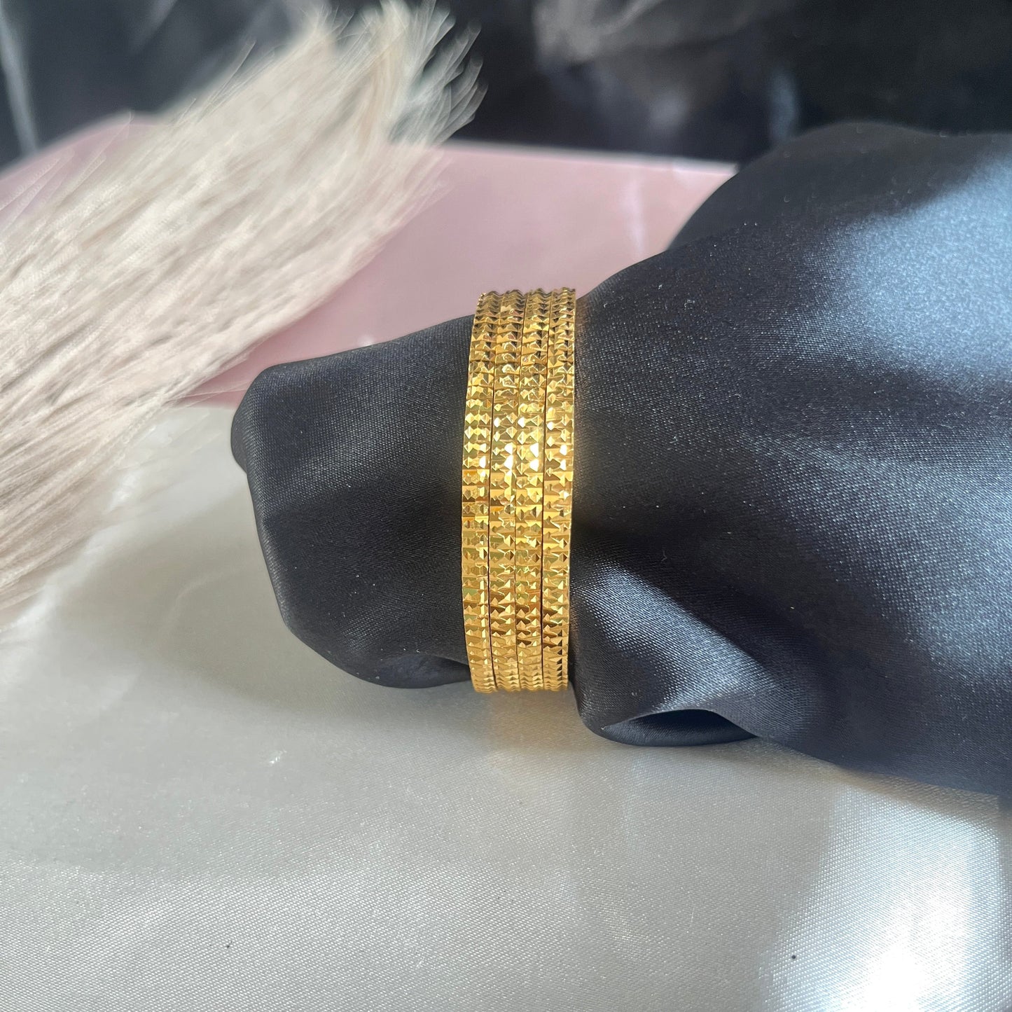 #multicolourbangle #multicolourbangleset #multicolourbangles #latestbanglesonline #redbangles #latestbanglesdesigns #latestbangle #latestbanglesdesign #latestbangles #bangle #buybangle #buypakistanijewelryonline #pakistanifashion #pakistanijewlery #pakistanijewelryonline #stylishbangles #onlinebanglesshop #stylishbracelets #buypakistaniproducts #fashiongram #ordernow #shopnow #shopnowonline #dailywearearings #dailywear #classyearrings #foryou #buyearingsonline #pakistani #pearlbangles
