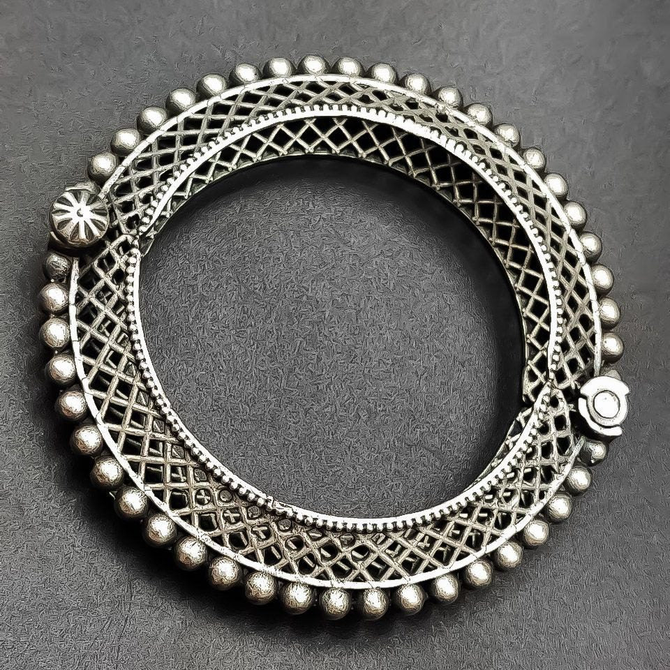 #germansilver #oxidisedjewellery #earrings #germansilverjewellery #indianjewellery #fashion #jewellery #jhumkas #kundanjewellery #jhumka #oxidisedearrings #oxidised #germansilverearrings #meenakariearrings #germansilverjhumka #accessories #chennai #silver #oxidisedsilver #jhumkalove #jewelry #necklace #oxidisedsilverjewellery #silverlookalike #jhumkis #fashionjewelry #southindianjewellery #jhumkaswag #choker #onlineshopping