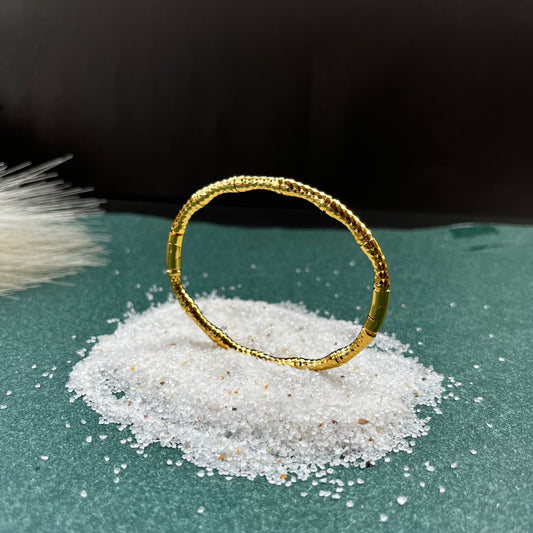 18K gold plated,Anti-tarnish bangles,Modern / sleek / elegant bangles