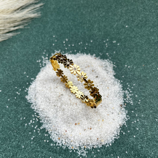 18K gold plated,Anti-tarnish bangles,Modern / sleek / elegant bangles