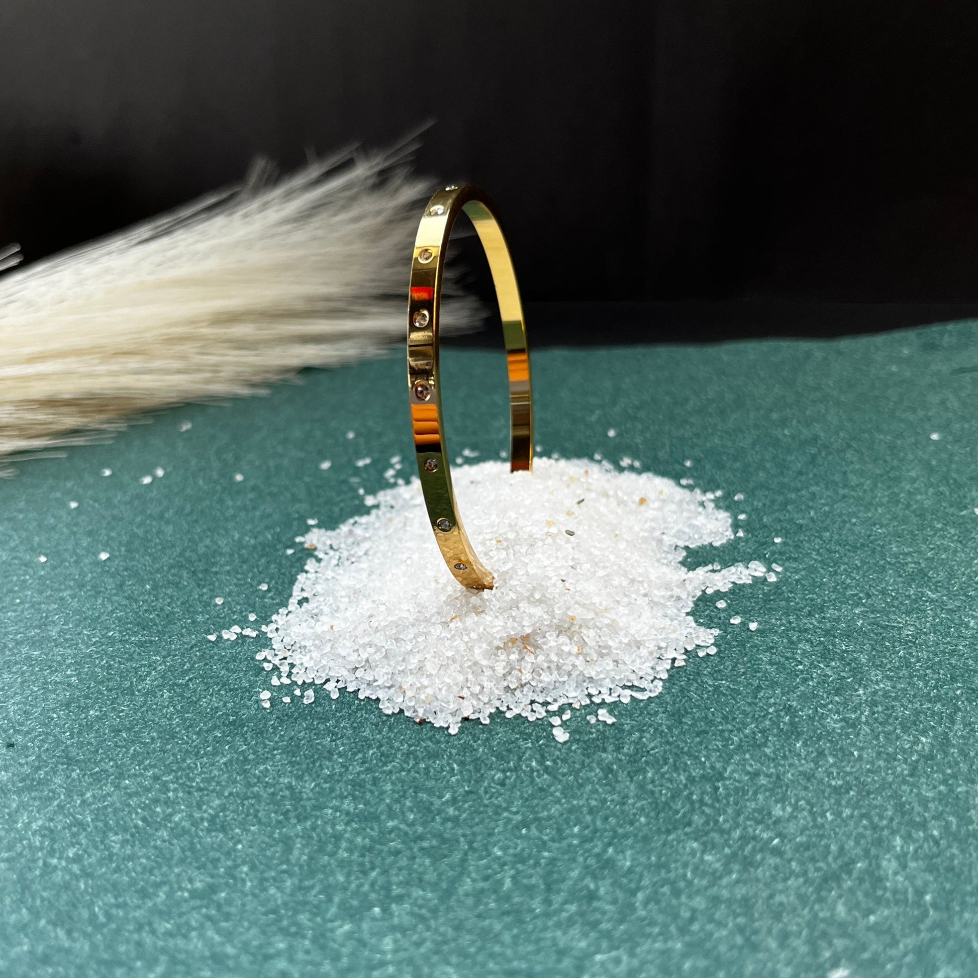 18K gold plated,Anti-tarnish bangles,Modern / sleek / elegant bangles