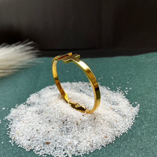 18K gold plated,Anti-tarnish bangles,Modern / sleek / elegant bangles