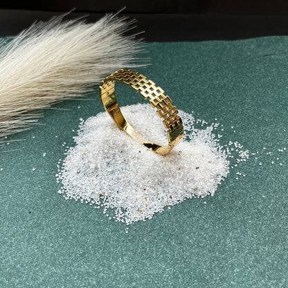 18K gold plated,Anti-tarnish bangles,Modern / sleek / elegant bangles