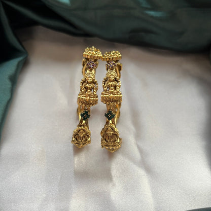 Traditional gold tone bangles with carved detailing imitation jewelry for weddings.Glossy gold look bangles in classic design  party wear imitation bangles for women
