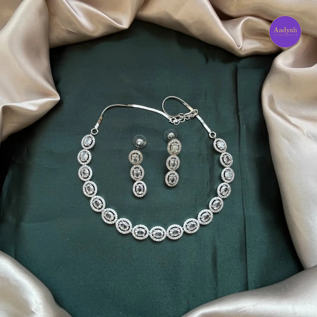 Diamond Look Necklace Set - White
