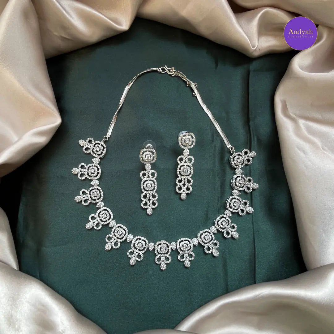 Diamond Look Necklace Set - White