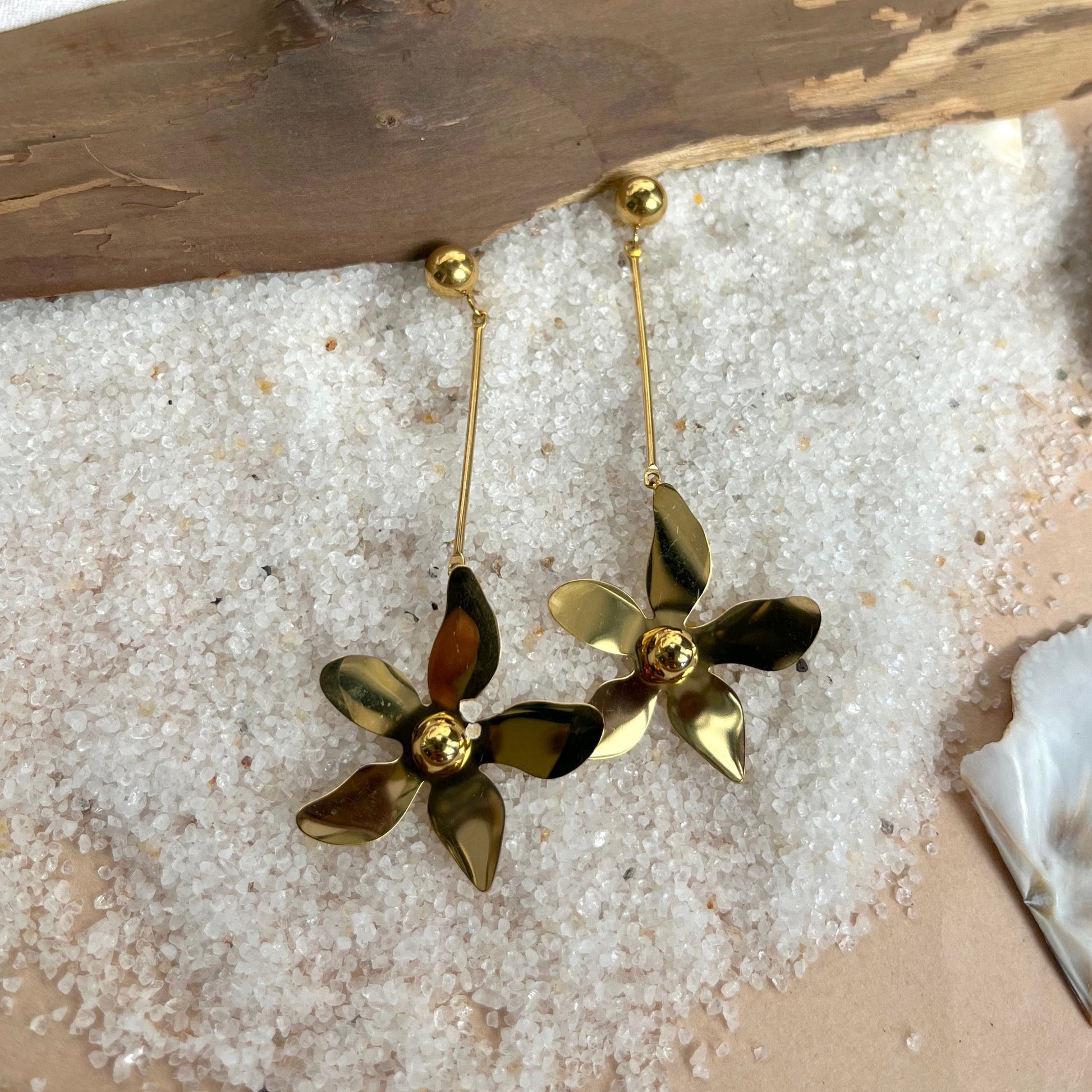 #stainlessteel #hercollection #forher #necklaces #bracelets #accessories #metal #küpe #giftideas #antitarnish #fashion #fashiontrends #onlinestore #new #stainlesssteelaccessories #earrings #stainlesssteel #explorepage #necklace #onlineshopping #custommade #gold #jewellerylove #jewellerydesign #accessoriesaddict #presents #newcollection #antitarnishjewelry