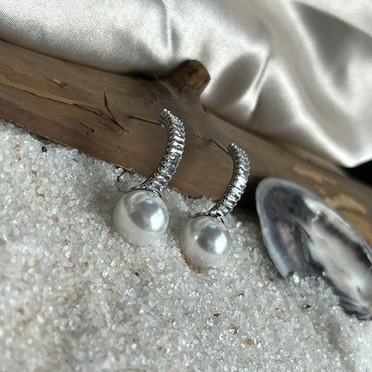 #stainlessteel #hercollection #forher #necklaces #bracelets #accessories #metal #küpe #giftideas #antitarnish #fashion #fashiontrends #onlinestore #new #stainlesssteelaccessories #earrings #stainlesssteel #explorepage #necklace #onlineshopping #custommade #gold #jewellerylove #jewellerydesign #accessoriesaddict #presents #newcollection #antitarnishjewelry