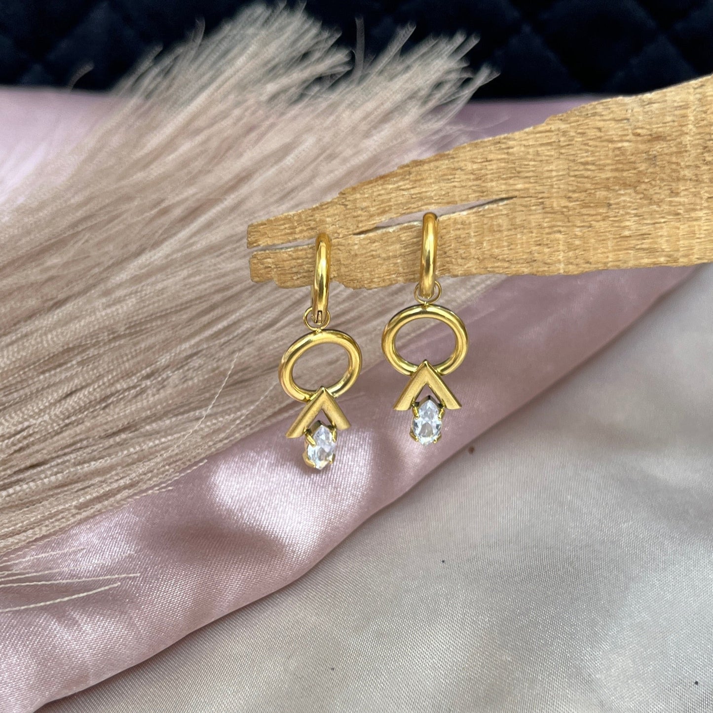 #stainlessteel #hercollection #forher #necklaces #bracelets #accessories #metal #küpe #giftideas #antitarnish #fashion #fashiontrends #onlinestore #new #stainlesssteelaccessories #earrings #stainlesssteel #explorepage #necklace #onlineshopping #custommade #gold #jewellerylove #jewellerydesign #accessoriesaddict #presents #newcollection #antitarnishjewelry