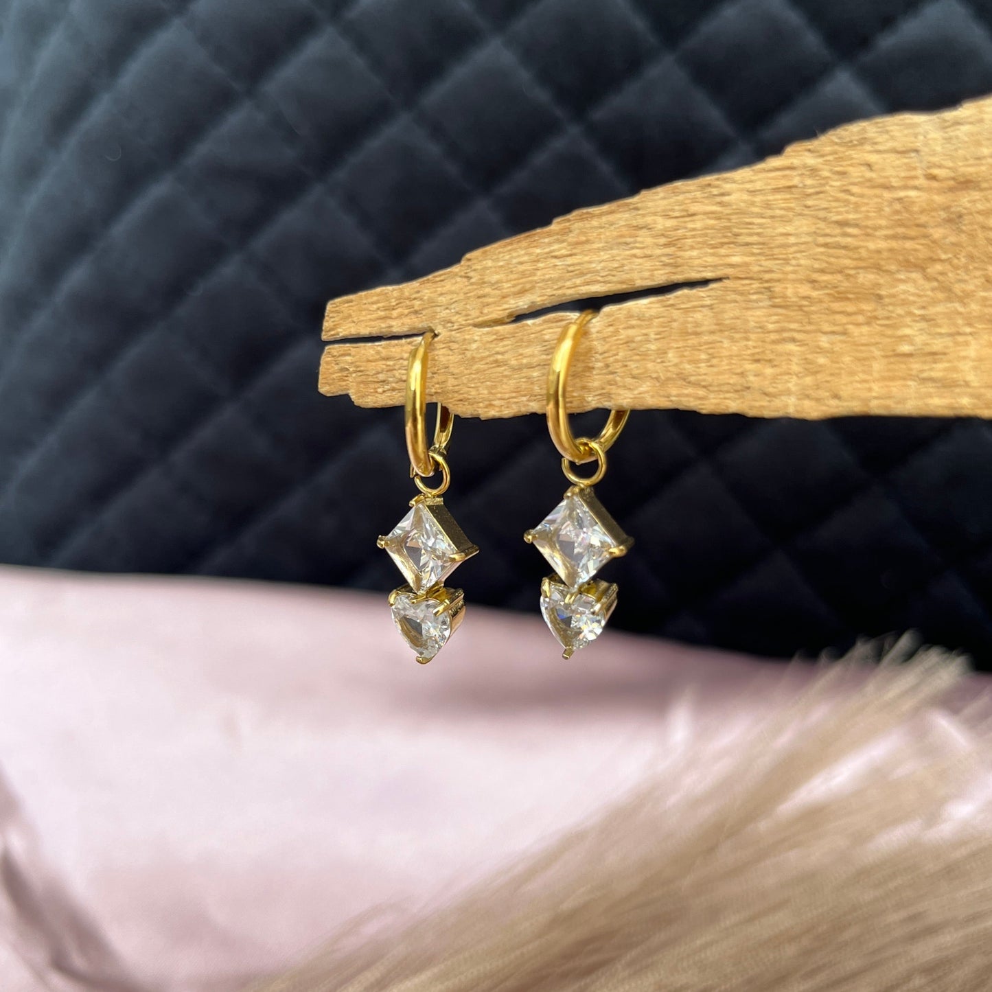 #stainlessteel #hercollection #forher #necklaces #bracelets #accessories #metal #küpe #giftideas #antitarnish #fashion #fashiontrends #onlinestore #new #stainlesssteelaccessories #earrings #stainlesssteel #explorepage #necklace #onlineshopping #custommade #gold #jewellerylove #jewellerydesign #accessoriesaddict #presents #newcollection #antitarnishjewelry