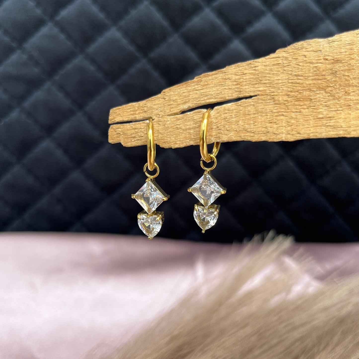 #stainlessteel #hercollection #forher #necklaces #bracelets #accessories #metal #küpe #giftideas #antitarnish #fashion #fashiontrends #onlinestore #new #stainlesssteelaccessories #earrings #stainlesssteel #explorepage #necklace #onlineshopping #custommade #gold #jewellerylove #jewellerydesign #accessoriesaddict #presents #newcollection #antitarnishjewelry