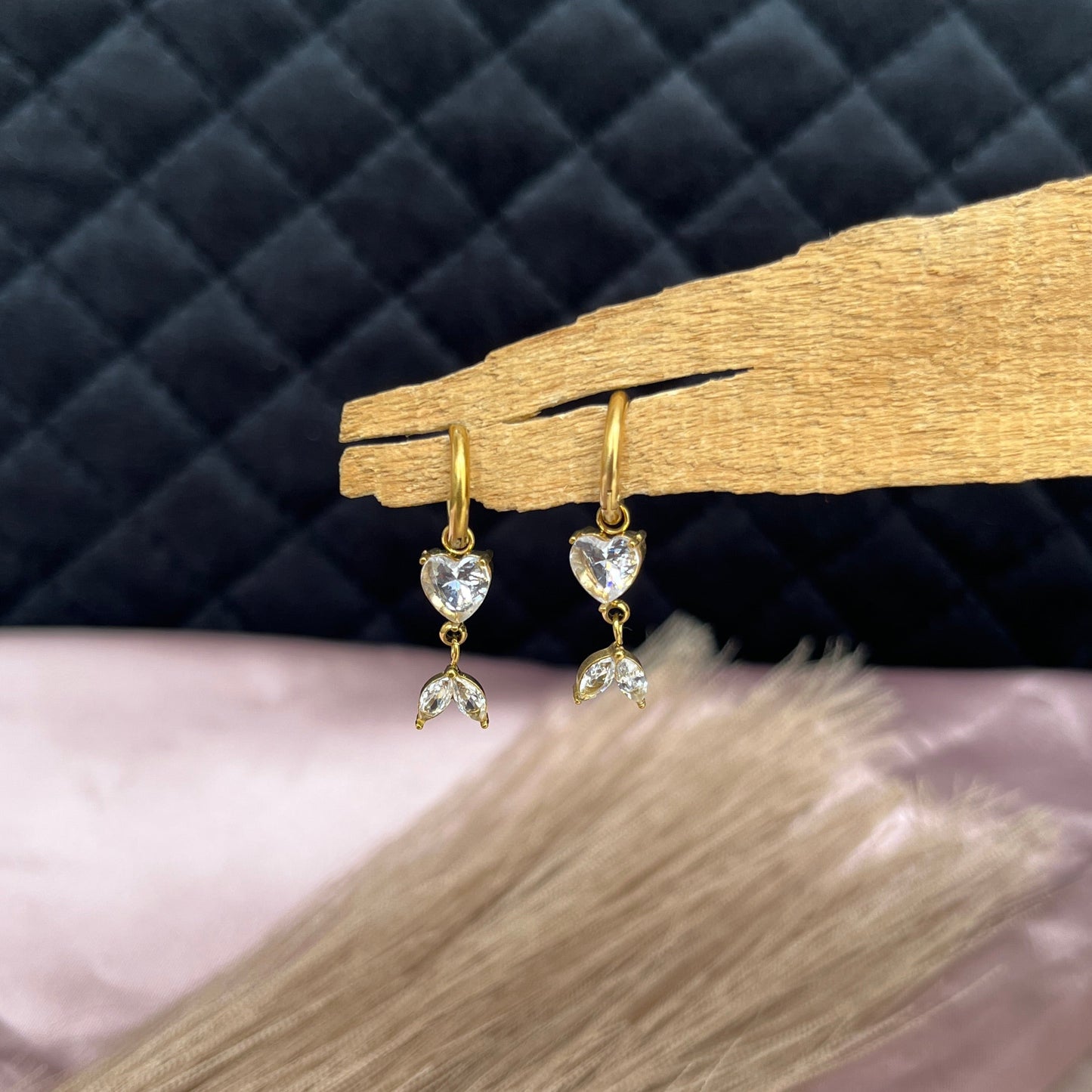 #stainlessteel #hercollection #forher #necklaces #bracelets #accessories #metal #küpe #giftideas #antitarnish #fashion #fashiontrends #onlinestore #new #stainlesssteelaccessories #earrings #stainlesssteel #explorepage #necklace #onlineshopping #custommade #gold #jewellerylove #jewellerydesign #accessoriesaddict #presents #newcollection #antitarnishjewelry