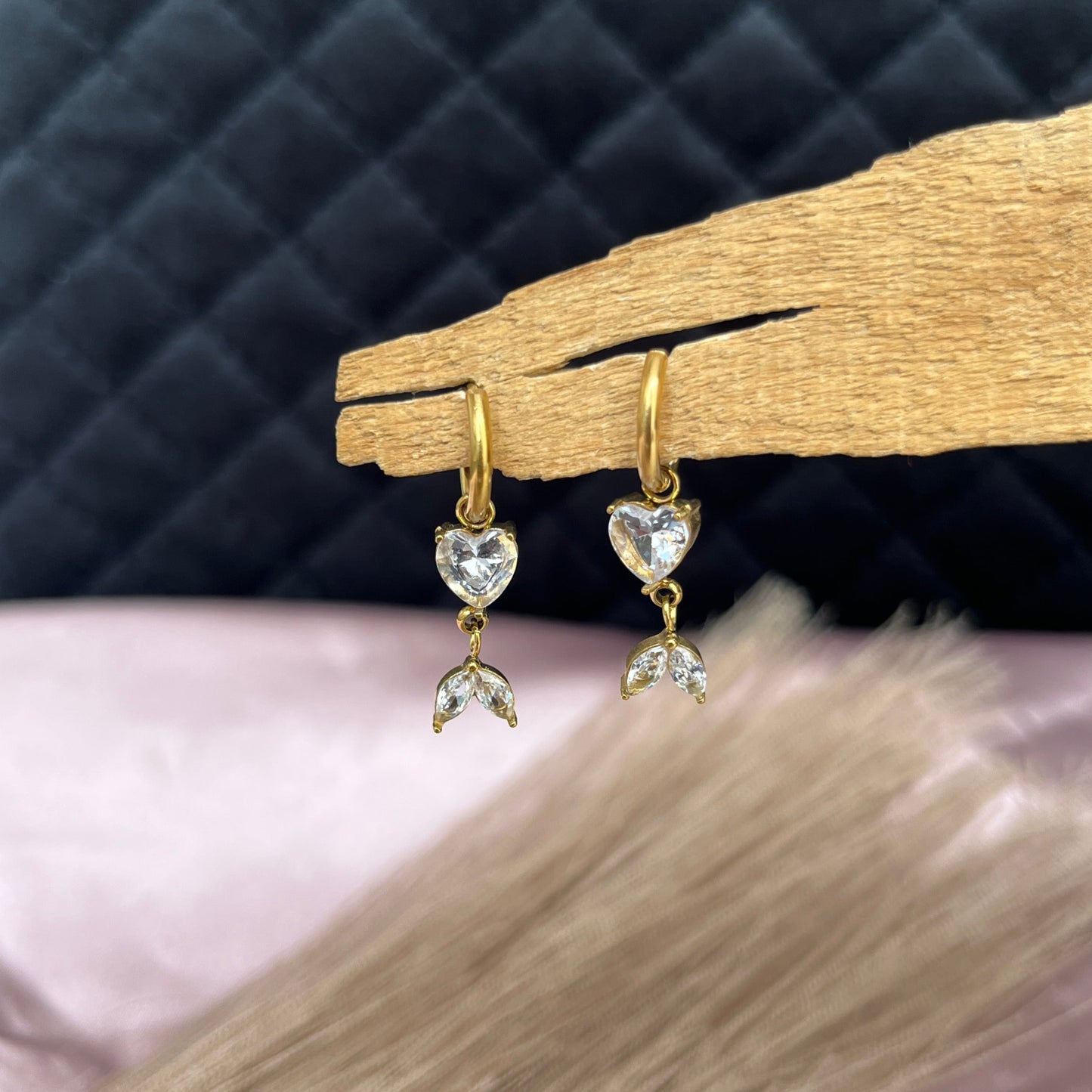 #stainlessteel #hercollection #forher #necklaces #bracelets #accessories #metal #küpe #giftideas #antitarnish #fashion #fashiontrends #onlinestore #new #stainlesssteelaccessories #earrings #stainlesssteel #explorepage #necklace #onlineshopping #custommade #gold #jewellerylove #jewellerydesign #accessoriesaddict #presents #newcollection #antitarnishjewelry