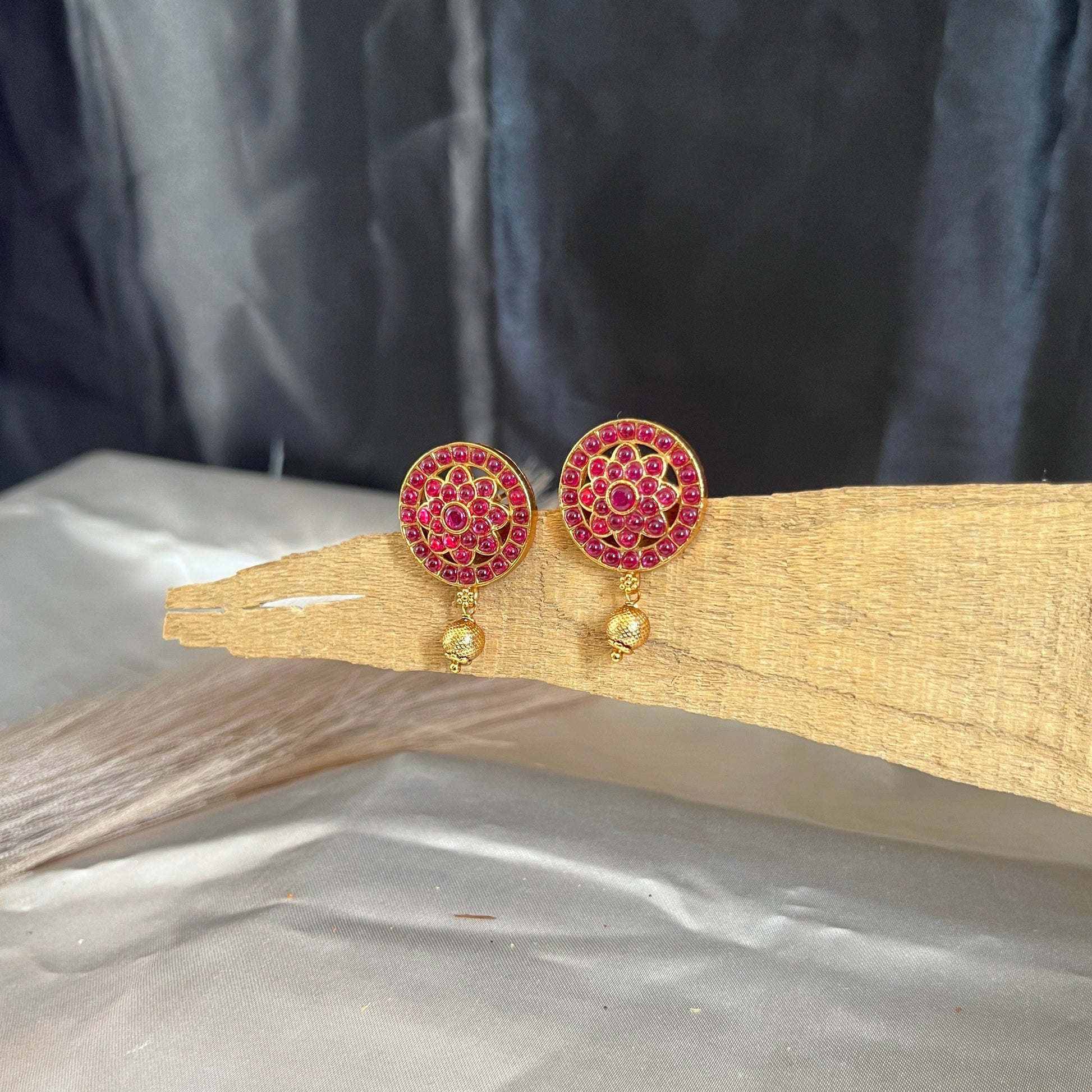 #onegramgold #onegramgoldjewellery #jewellery #southindianjewellery #bridaljewellery #jewelry #imitationjewellery #bangles #templejewellery #jewelrydesigner #fashion #hyderabad #onegramjewellery #czjewellery #necklace #trending #haram #earrings #fashionjewellery #weddingjewellery #onlineshopping #indianwedding #jewellerydesign #bridalset #jewel #trendy #chennai #bangalore #oxidisedjewellery #adjewellery