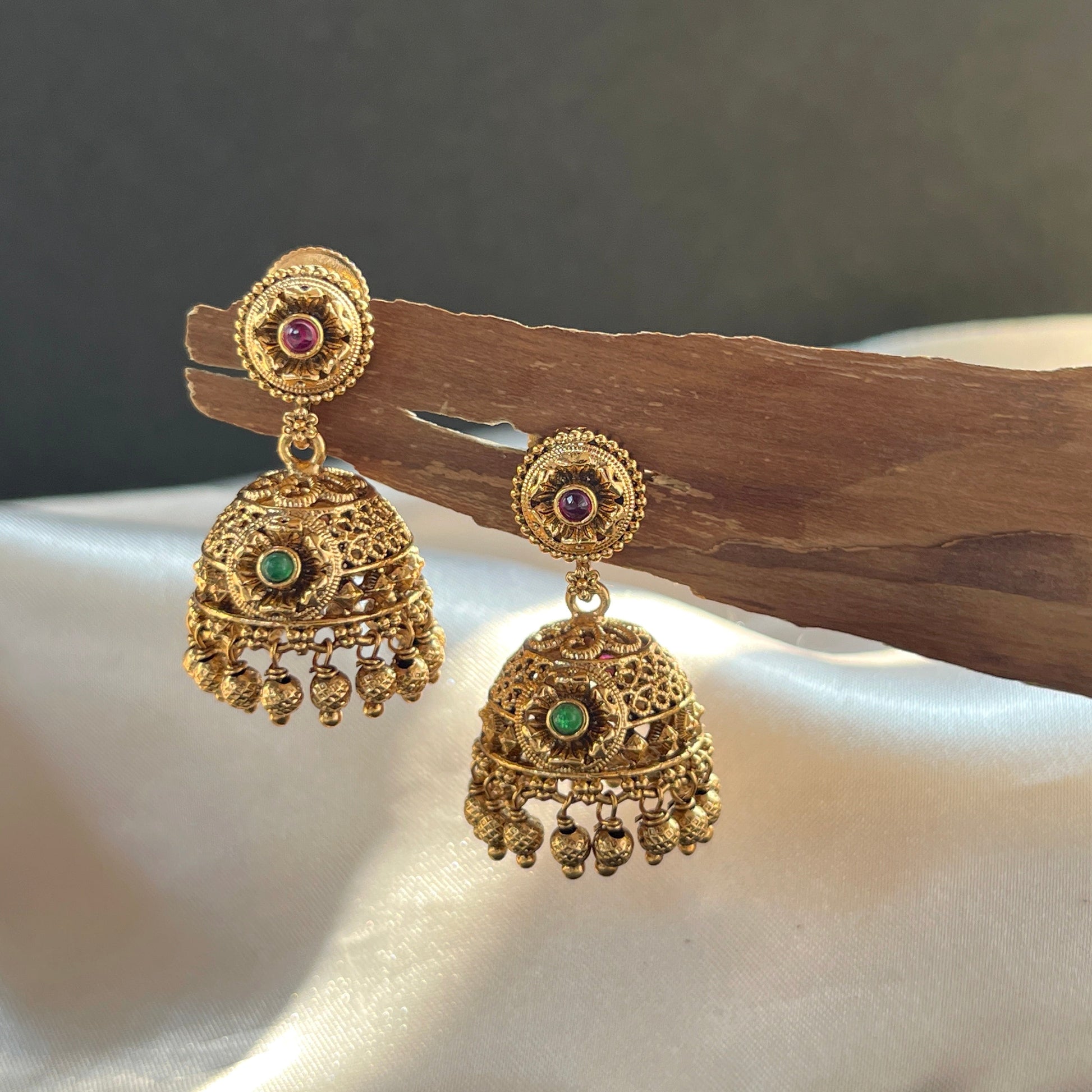 #aadyahaccessories #supportsmallbusinessindia #hyderabadstore #sainikpurilocal #desistyle #reeloftheday #indianbrand #handmadeindia #trendingreelsindia #shoppingaddict #smallbusinessreels #reelkarofeelkaro #loveforaccessories #indianentrepreneur