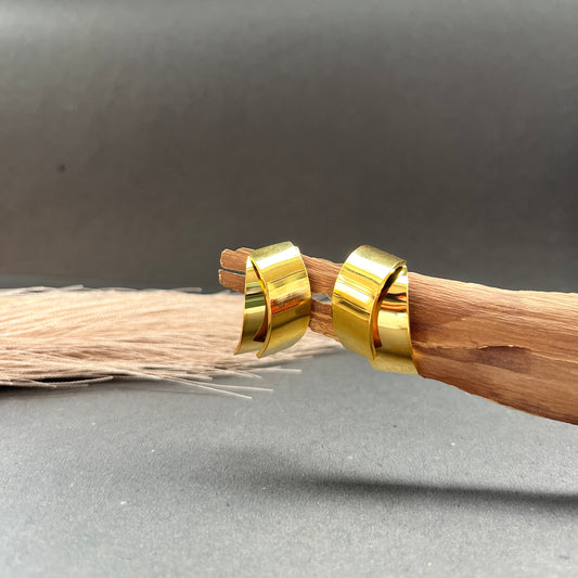 "18k gold plated jewelry anti tarnish jewelry minimal gold jewelry daily wear jewelry waterproof jewelry hypoallergenic jewelry gold tone minimal jewelry
dainty gold jewelry everyday jewelry modern jewelry office wear jewelry lightweight jewelry stackable rings minimalist necklaces gold plated studs"