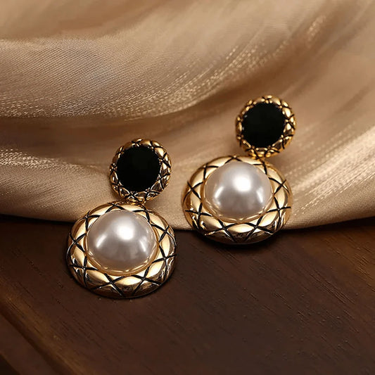 #stainlessteel #hercollection #forher #necklaces #bracelets #accessories #metal #küpe #giftideas #antitarnish #fashion #fashiontrends #onlinestore #new #stainlesssteelaccessories #earrings #stainlesssteel #explorepage #necklace #onlineshopping #custommade #gold #jewellerylove #jewellerydesign #accessoriesaddict #presents #newcollection #antitarnishjewelry
