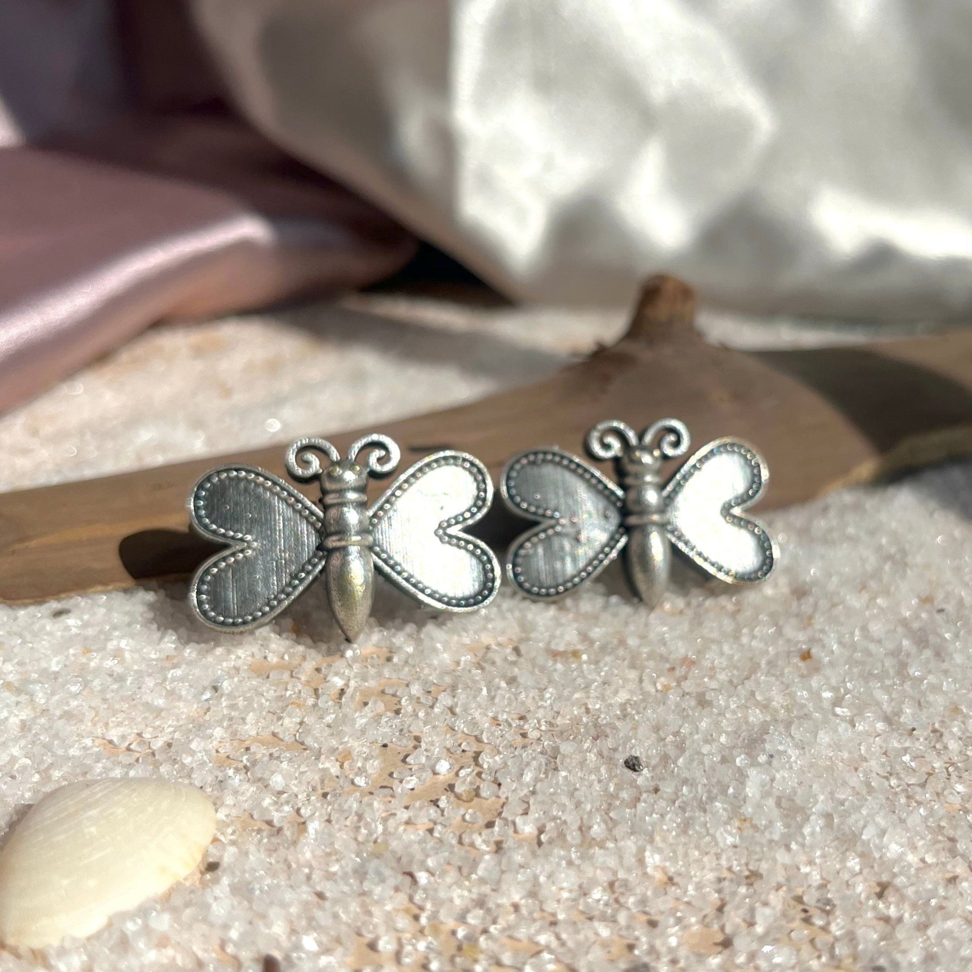 #germansilver #oxidisedjewellery #earrings #germansilverjewellery #indianjewellery #fashion #jewellery #jhumkas #kundanjewellery #jhumka #oxidisedearrings #oxidised #germansilverearrings #meenakariearrings #germansilverjhumka #accessories #chennai #silver #oxidisedsilver #jhumkalove #jewelry #necklace #oxidisedsilverjewellery #silverlookalike #jhumkis #fashionjewelry #southindianjewellery #jhumkaswag #choker #onlineshopping

