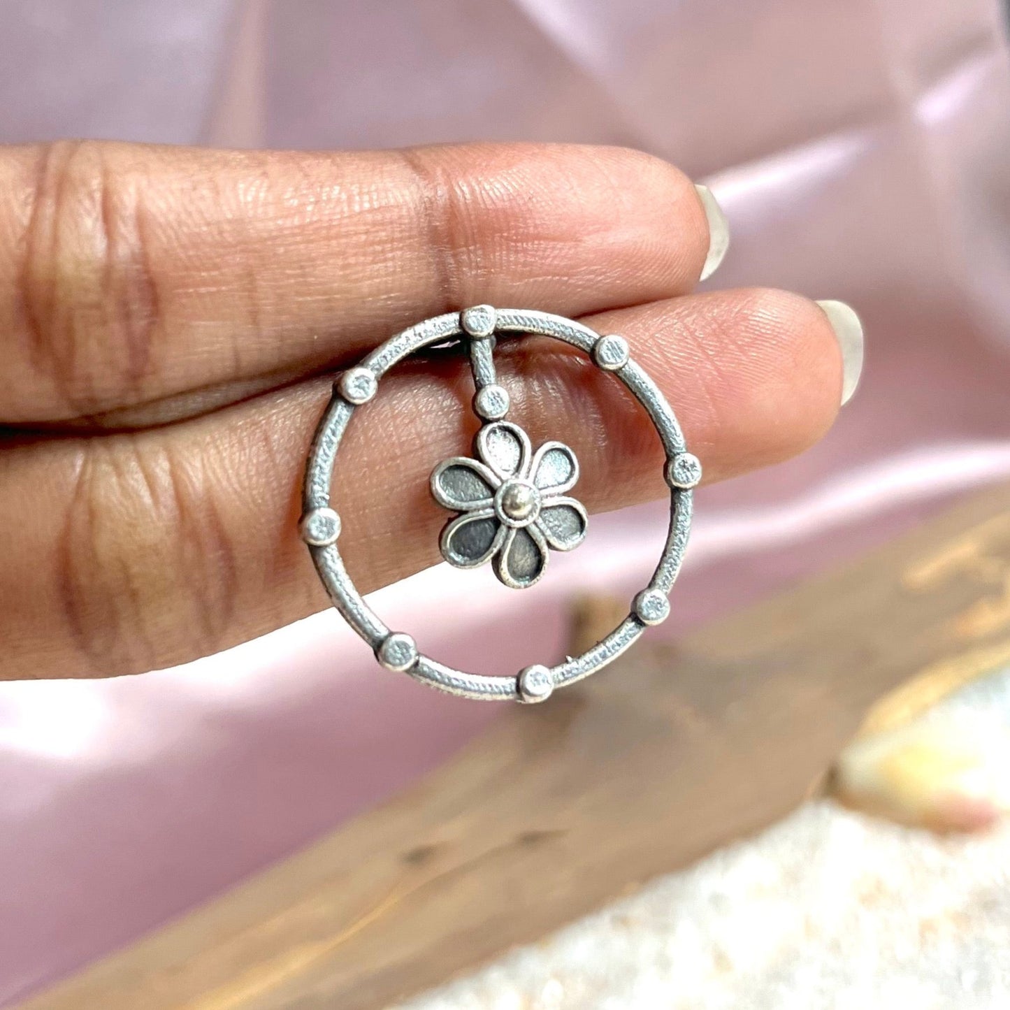 #germansilver #oxidisedjewellery #earrings #germansilverjewellery #indianjewellery #fashion #jewellery #jhumkas #kundanjewellery #jhumka #oxidisedearrings #oxidised #germansilverearrings #meenakariearrings #germansilverjhumka #accessories #chennai #silver #oxidisedsilver #jhumkalove #jewelry #necklace #oxidisedsilverjewellery #silverlookalike #jhumkis #fashionjewelry #southindianjewellery #jhumkaswag #choker #onlineshopping
