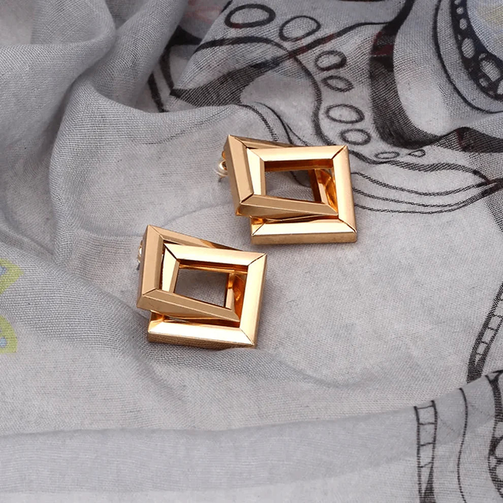 #stainlessteel #hercollection #forher #necklaces #bracelets #accessories #metal #küpe #giftideas #antitarnish #fashion #fashiontrends #onlinestore #new #stainlesssteelaccessories #earrings #stainlesssteel #explorepage #necklace #onlineshopping #custommade #gold #jewellerylove #jewellerydesign #accessoriesaddict #presents #newcollection #antitarnishjewelry