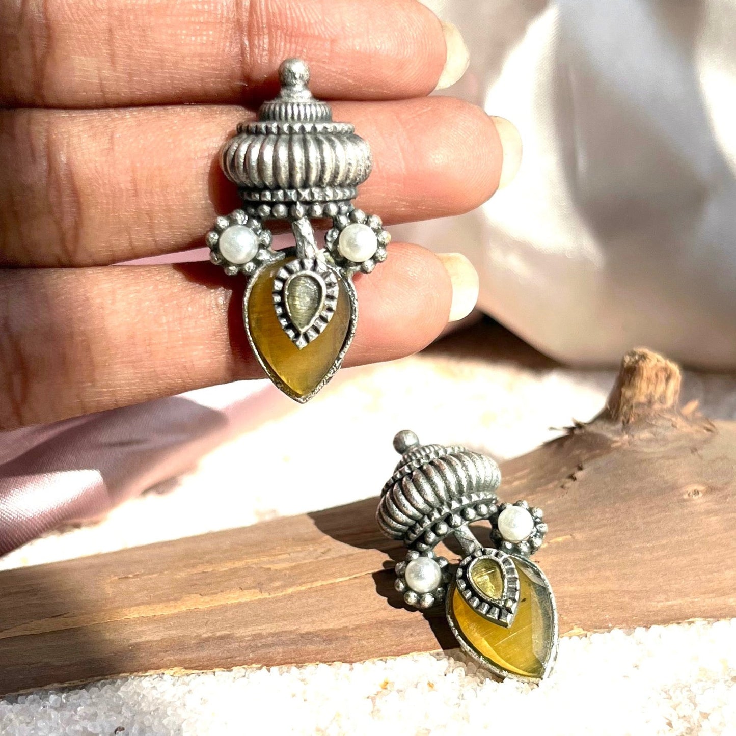 #germansilver #oxidisedjewellery #earrings #germansilverjewellery #indianjewellery #fashion #jewellery #jhumkas #kundanjewellery #jhumka #oxidisedearrings #oxidised #germansilverearrings #meenakariearrings #germansilverjhumka #accessories #chennai #silver #oxidisedsilver #jhumkalove #jewelry #necklace #oxidisedsilverjewellery #silverlookalike #jhumkis #fashionjewelry #southindianjewellery #jhumkaswag #choker #onlineshopping
