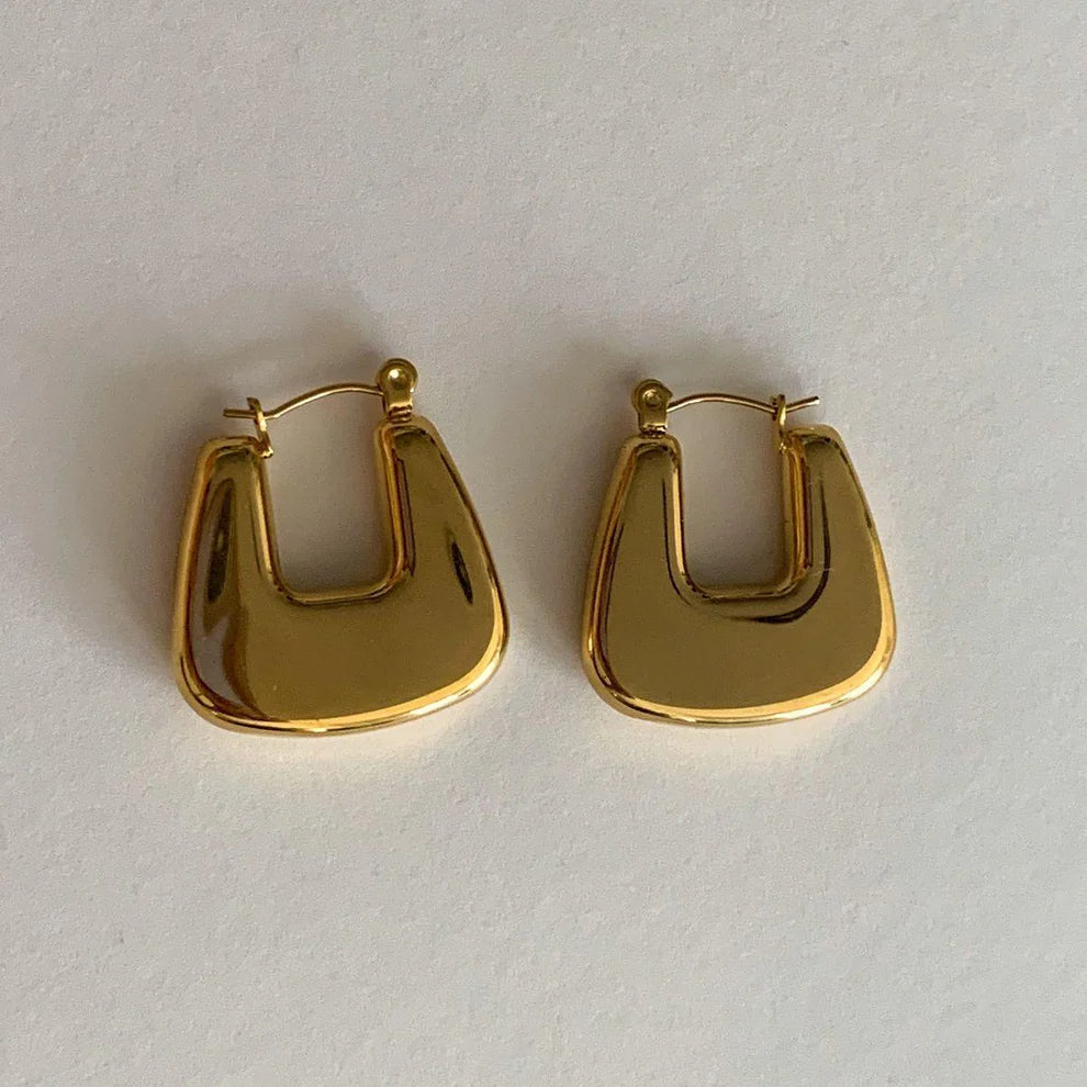 #stainlessteel #hercollection #forher #necklaces #bracelets #accessories #metal #küpe #giftideas #antitarnish #fashion #fashiontrends #onlinestore #new #stainlesssteelaccessories #earrings #stainlesssteel #explorepage #necklace #onlineshopping #custommade #gold #jewellerylove #jewellerydesign #accessoriesaddict #presents #newcollection #antitarnishjewelry