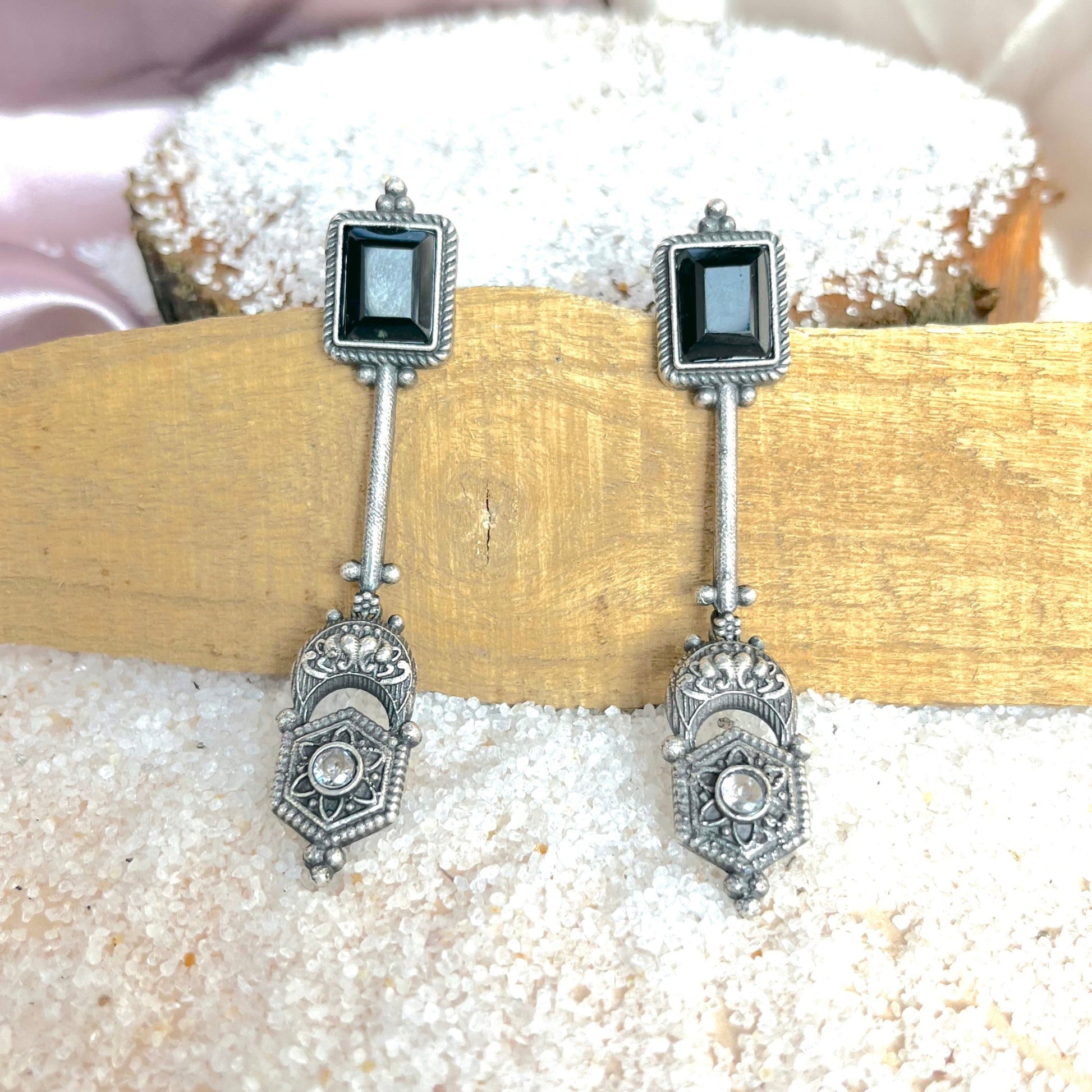 #germansilver #oxidisedjewellery #earrings #germansilverjewellery #indianjewellery #fashion #jewellery #jhumkas #kundanjewellery #jhumka #oxidisedearrings #oxidised #germansilverearrings #meenakariearrings #germansilverjhumka #accessories #chennai #silver #oxidisedsilver #jhumkalove #jewelry #necklace #oxidisedsilverjewellery #silverlookalike #jhumkis #fashionjewelry #southindianjewellery #jhumkaswag #choker #onlineshopping

