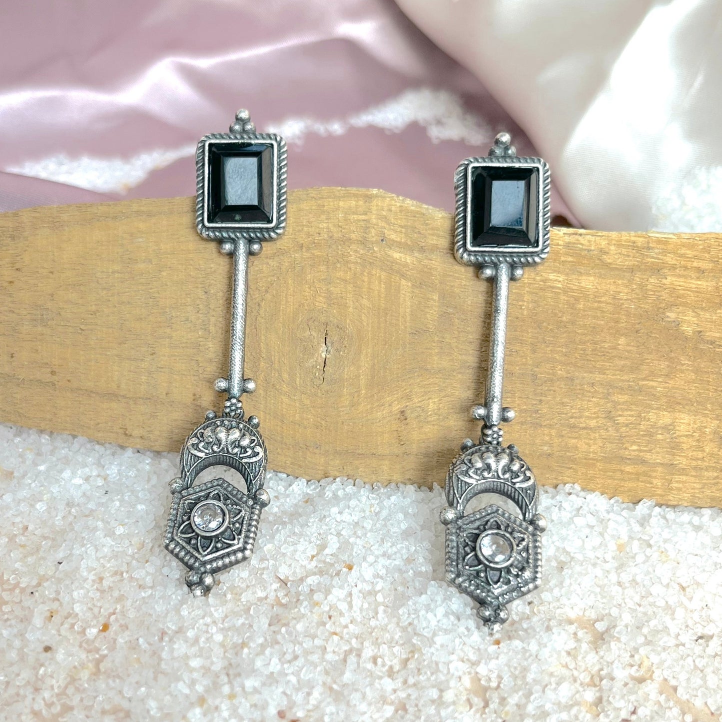 #germansilver #oxidisedjewellery #earrings #germansilverjewellery #indianjewellery #fashion #jewellery #jhumkas #kundanjewellery #jhumka #oxidisedearrings #oxidised #germansilverearrings #meenakariearrings #germansilverjhumka #accessories #chennai #silver #oxidisedsilver #jhumkalove #jewelry #necklace #oxidisedsilverjewellery #silverlookalike #jhumkis #fashionjewelry #southindianjewellery #jhumkaswag #choker #onlineshopping

