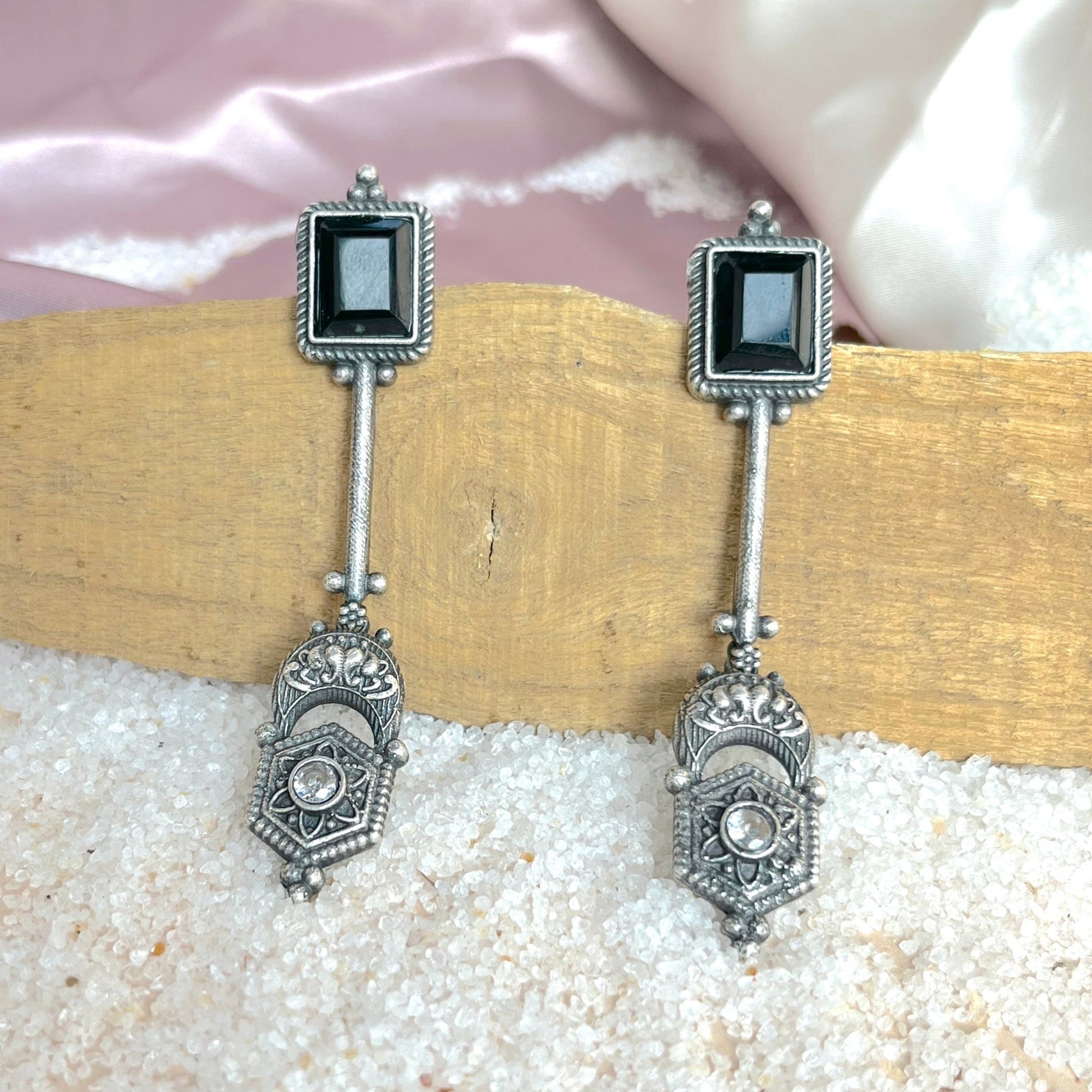 #germansilver #oxidisedjewellery #earrings #germansilverjewellery #indianjewellery #fashion #jewellery #jhumkas #kundanjewellery #jhumka #oxidisedearrings #oxidised #germansilverearrings #meenakariearrings #germansilverjhumka #accessories #chennai #silver #oxidisedsilver #jhumkalove #jewelry #necklace #oxidisedsilverjewellery #silverlookalike #jhumkis #fashionjewelry #southindianjewellery #jhumkaswag #choker #onlineshopping

