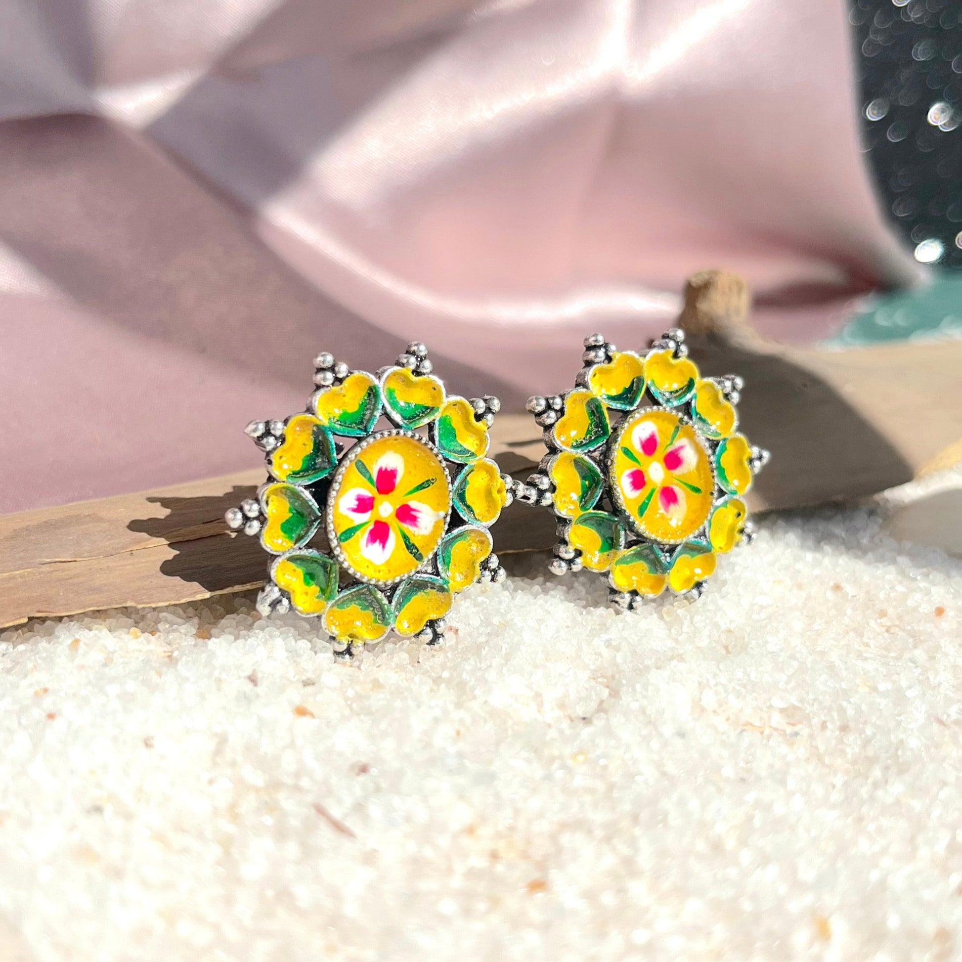 #germansilver #oxidisedjewellery #earrings #germansilverjewellery #indianjewellery #fashion #jewellery #jhumkas #kundanjewellery #jhumka #oxidisedearrings #oxidised #germansilverearrings #meenakariearrings #germansilverjhumka #accessories #chennai #silver #oxidisedsilver #jhumkalove #jewelry #necklace #oxidisedsilverjewellery #silverlookalike #jhumkis #fashionjewelry #southindianjewellery #jhumkaswag #choker #onlineshopping
