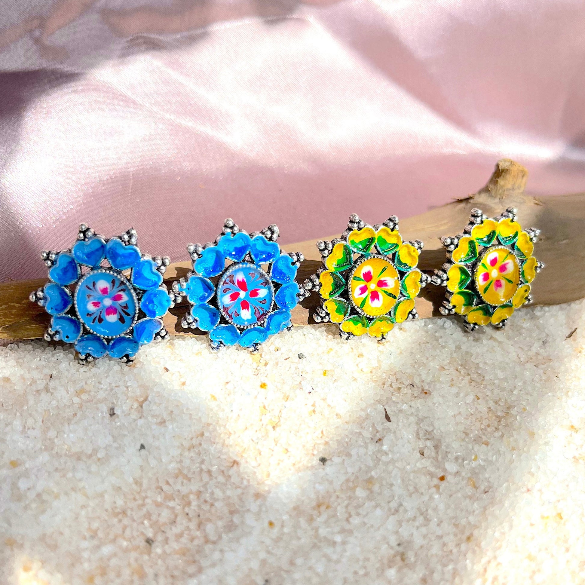 #germansilver #oxidisedjewellery #earrings #germansilverjewellery #indianjewellery #fashion #jewellery #jhumkas #kundanjewellery #jhumka #oxidisedearrings #oxidised #germansilverearrings #meenakariearrings #germansilverjhumka #accessories #chennai #silver #oxidisedsilver #jhumkalove #jewelry #necklace #oxidisedsilverjewellery #silverlookalike #jhumkis #fashionjewelry #southindianjewellery #jhumkaswag #choker #onlineshopping
