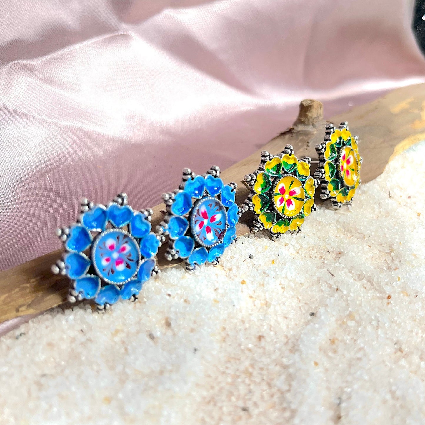 #germansilver #oxidisedjewellery #earrings #germansilverjewellery #indianjewellery #fashion #jewellery #jhumkas #kundanjewellery #jhumka #oxidisedearrings #oxidised #germansilverearrings #meenakariearrings #germansilverjhumka #accessories #chennai #silver #oxidisedsilver #jhumkalove #jewelry #necklace #oxidisedsilverjewellery #silverlookalike #jhumkis #fashionjewelry #southindianjewellery #jhumkaswag #choker #onlineshopping
