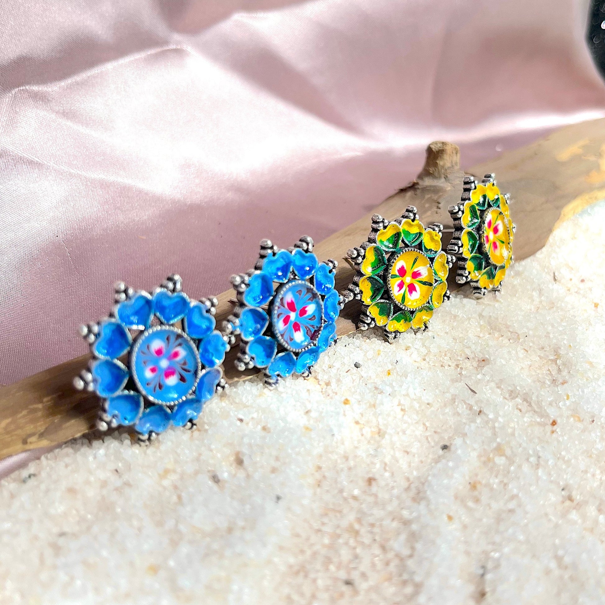 #germansilver #oxidisedjewellery #earrings #germansilverjewellery #indianjewellery #fashion #jewellery #jhumkas #kundanjewellery #jhumka #oxidisedearrings #oxidised #germansilverearrings #meenakariearrings #germansilverjhumka #accessories #chennai #silver #oxidisedsilver #jhumkalove #jewelry #necklace #oxidisedsilverjewellery #silverlookalike #jhumkis #fashionjewelry #southindianjewellery #jhumkaswag #choker #onlineshopping
