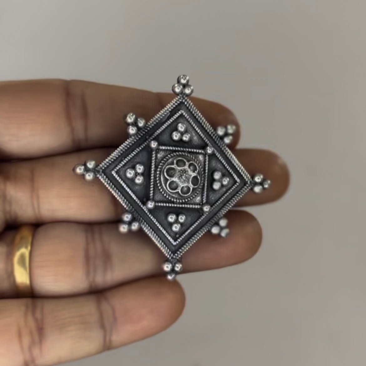 Silver Look Studs, Silver Replica, Square Studs