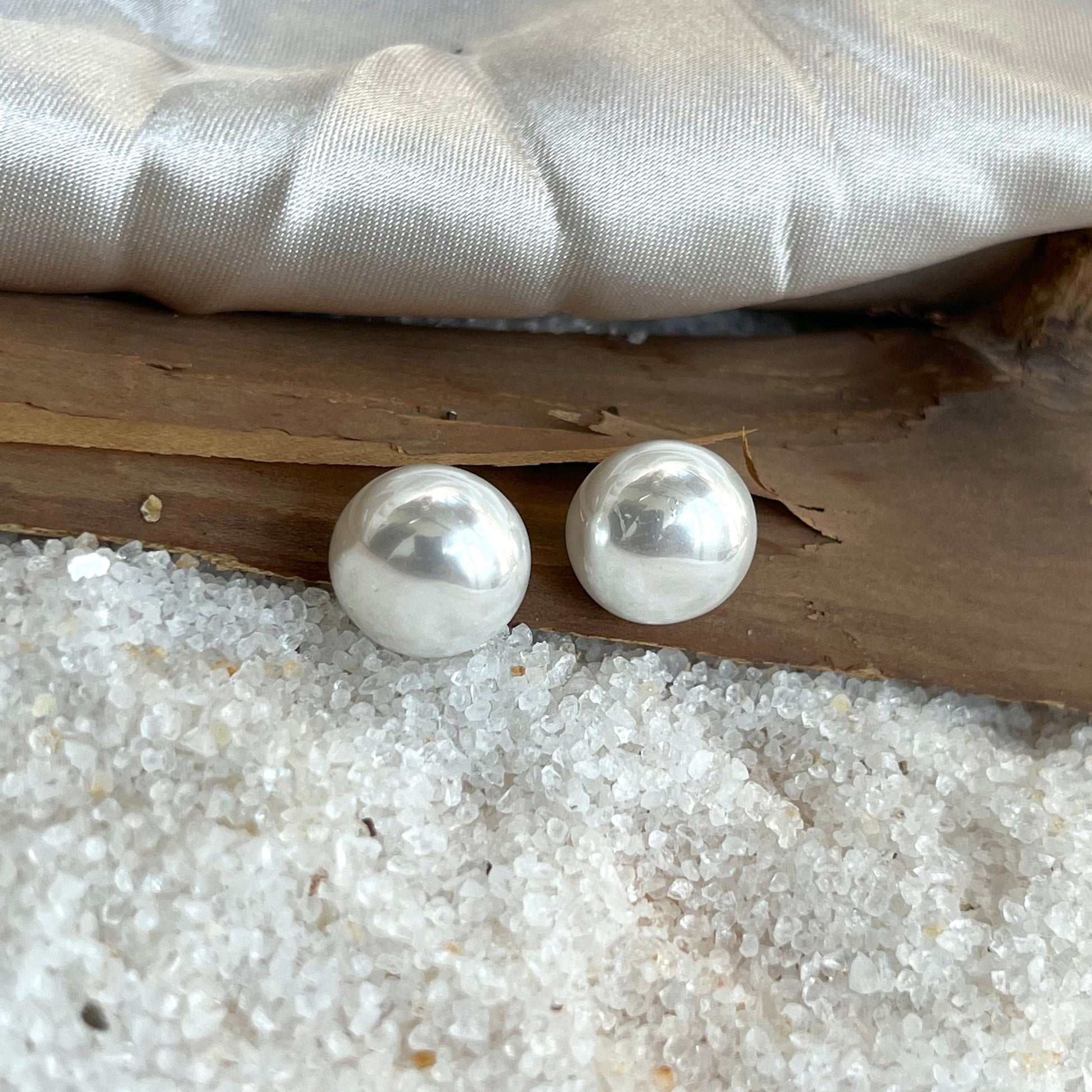 #stainlessteel #hercollection #forher #necklaces #bracelets #accessories #metal #küpe #giftideas #antitarnish #fashion #fashiontrends #onlinestore #new #stainlesssteelaccessories #earrings #stainlesssteel #explorepage #necklace #onlineshopping #custommade #gold #jewellerylove #jewellerydesign #accessoriesaddict #presents #newcollection #antitarnishjewelry