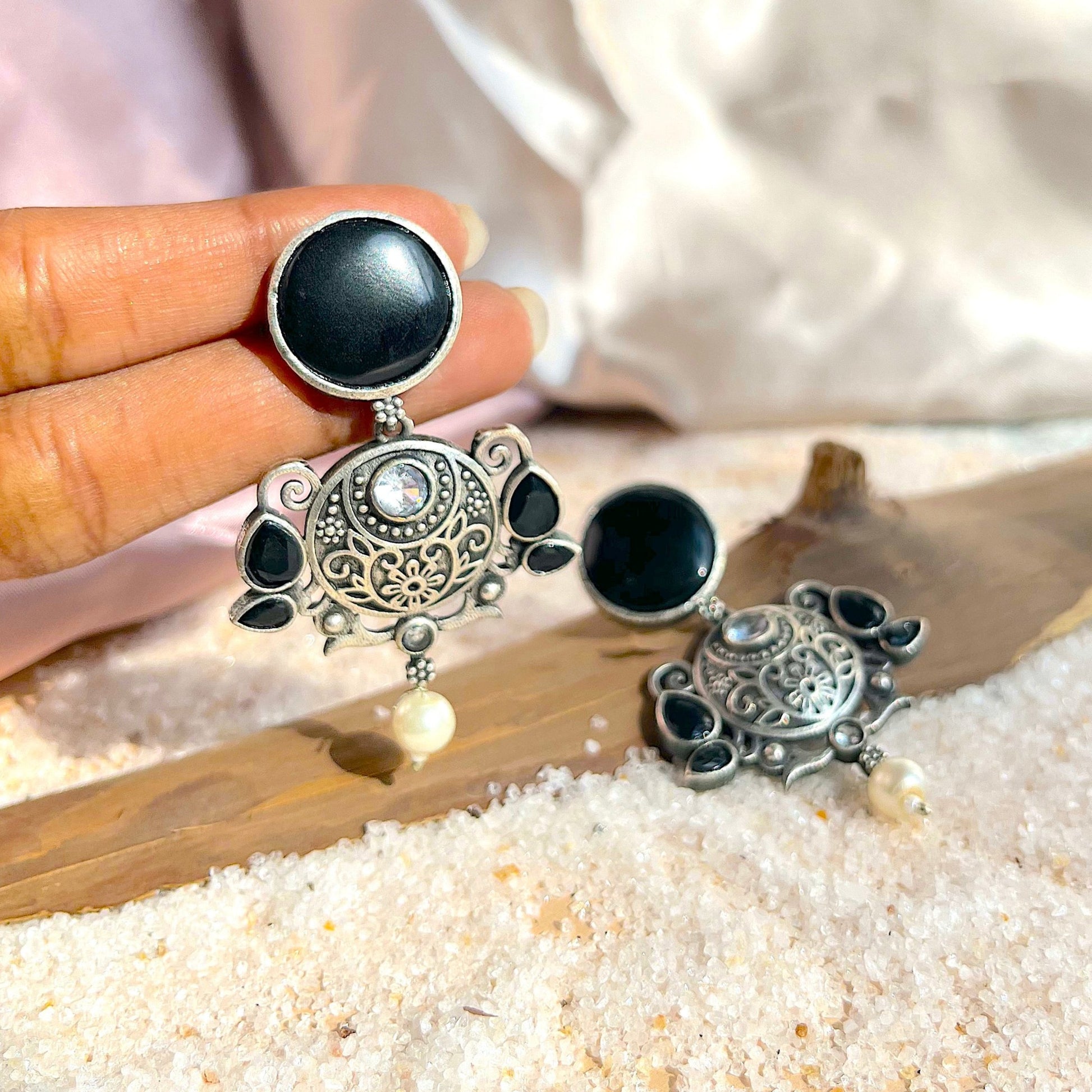 #germansilver #oxidisedjewellery #earrings #germansilverjewellery #indianjewellery #fashion #jewellery #jhumkas #kundanjewellery #jhumka #oxidisedearrings #oxidised #germansilverearrings #meenakariearrings #germansilverjhumka #accessories #chennai #silver #oxidisedsilver #jhumkalove #jewelry #necklace #oxidisedsilverjewellery #silverlookalike #jhumkis #fashionjewelry #southindianjewellery #jhumkaswag #choker #onlineshopping
