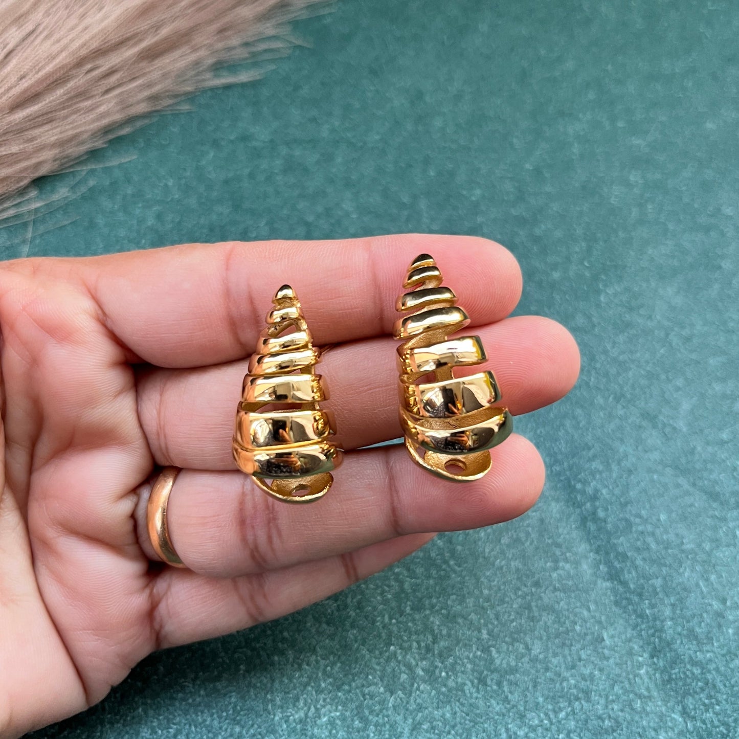 Dainty 18K gold plated drop earrings – anti-tarnish, minimalist jewelry for casual wear,Trendy 18K gold plated geometric earrings – anti-tarnish, perfect for work and evening wear,18K gold plated minimal stud earrings – anti-tarnish finish for everyday elegance,Dainty 18K gold plated drop earrings – anti-tarnish, minimalist jewelry for casual wear