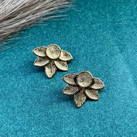 anti-tarnish finish for everyday elegance,Dainty 18K gold plated drop earrings – anti-tarnish, minimalist jewelry for casual wear
