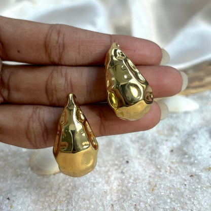 #templejewellery #meenakarijewellery #silverjewellery #chandbali #kempjewellery #fashionjewellery #oxidizedjewelry #trendy #mumbai #onlinejewellery #fashionblogger #imitationjewellery #chennaijewellery #jumka #india #bridaljewellery #indianaccessories #kemp #freeshipping #oxidized #antiquejewelry #templejewelry #bangles #celebrityjewellery #jhumki #love #aaram #dancejewelry #oxidizejewellery #silveralike#BlackBeads#Mangalsutra