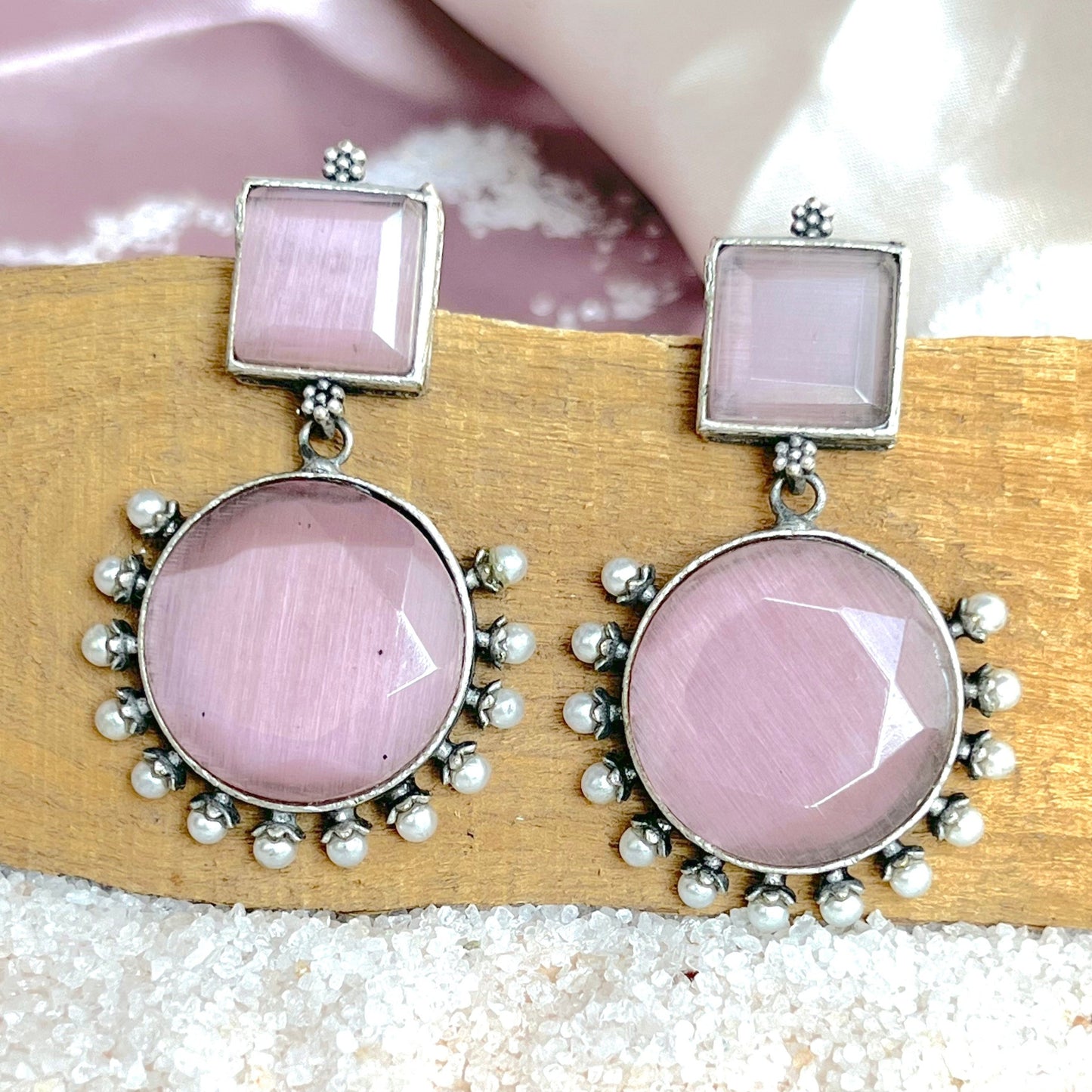 #germansilver #oxidisedjewellery #earrings #germansilverjewellery #indianjewellery #fashion #jewellery #jhumkas #kundanjewellery #jhumka #oxidisedearrings #oxidised #germansilverearrings #meenakariearrings #germansilverjhumka #accessories #chennai #silver #oxidisedsilver #jhumkalove #jewelry #necklace #oxidisedsilverjewellery #silverlookalike #jhumkis #fashionjewelry #southindianjewellery #jhumkaswag #choker #onlineshopping
