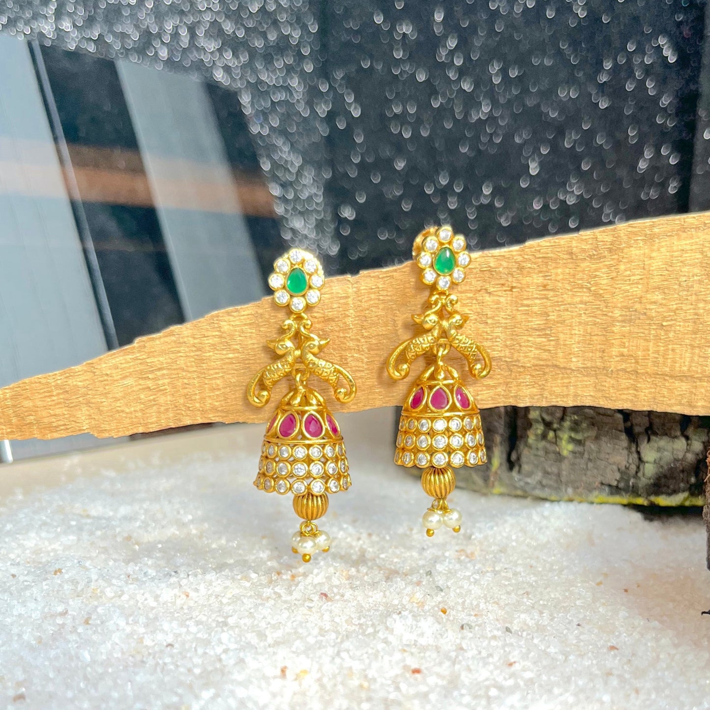  #onegram #bridaljewellery #onegramjewellery #destination #onlineshopping #onegramgold #accessories #jewellery #onegramgoldjewellery #nosepin #indianjewellery #rajwadijewellery #instagood #rajasthanijewellery #maharashtra #traditionaljewellery #instagram #mattjewellery #functionjewellery #maharastrainjewelery #bangles #kolhapurijewellery #partywearjewellery #mangalsutardesigns #insta #southjewellery #india #weddingjewellery #earrings #telangana
