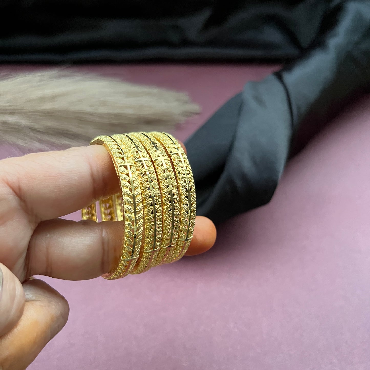 Gold look alike,Imitation jewelry,Bridal / party wear,Openable / antique / temple design,Artificial bangles