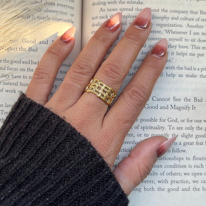 "18k gold plated jewelry anti tarnish jewelry minimal gold jewelry daily wear jewelry waterproof jewelry hypoallergenic jewelry gold tone minimal jewelry
dainty gold jewelry everyday jewelry modern jewelry office wear jewelry lightweight jewelry stackable rings minimalist necklaces gold plated studs"