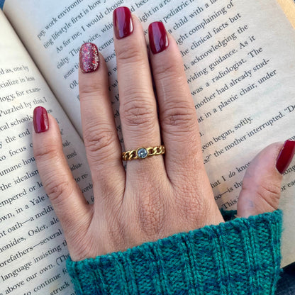 #stainlessteel #hercollection #antitranish #fingerring #minimalfingerring
