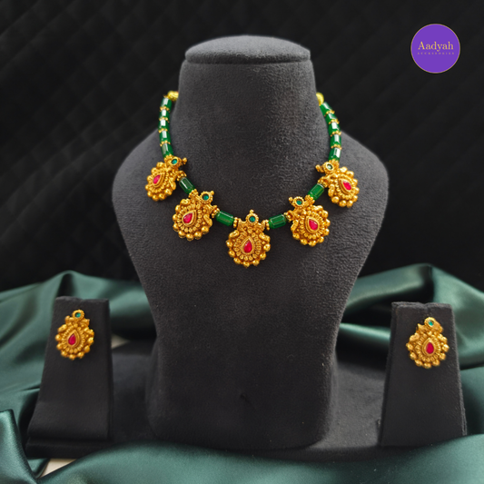 Floral Beaded Necklace Set - Beaded
