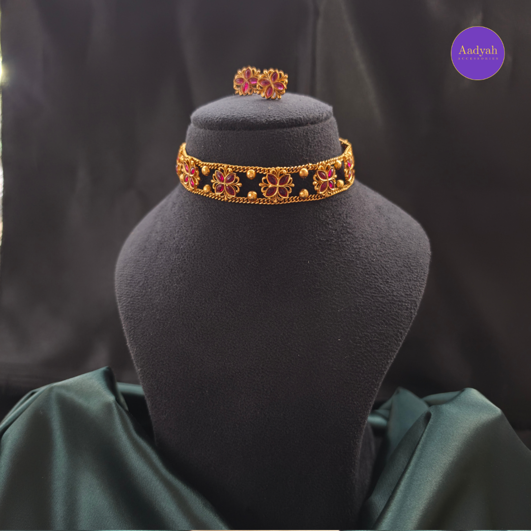 Floral Matt Polish Choker Set - Ruby