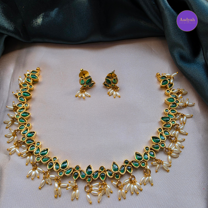 Guttapusulu  Necklace Set - Green & Pink